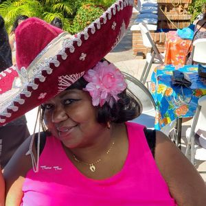 Meet your Posher, Sherry